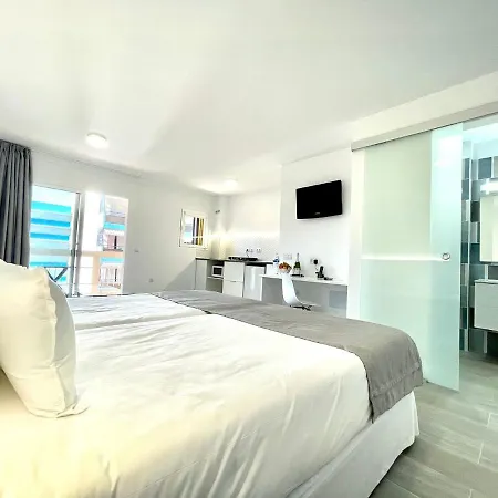 Apartment Reformed Studio, Wifi, Rooftop Pool And Ocean View In Puerto De La Cruz *